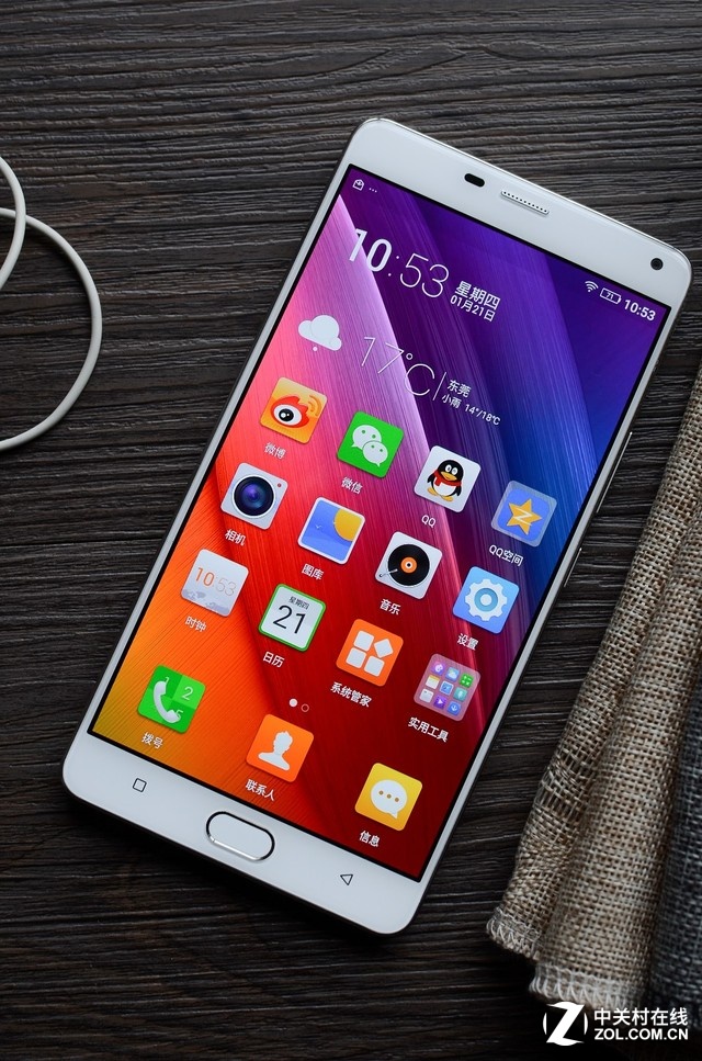 商務(wù)手機(jī)也有高顏值? 金立M5 Plus圖賞