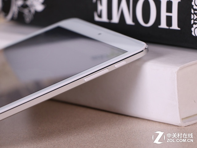 金屬風暴 索立信S89極速四核平板評測