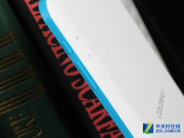 一抹潔凈天空藍 七彩虹i820急速版評測