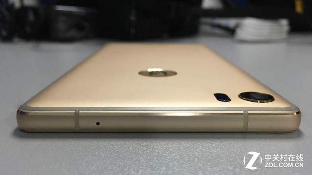 探訪MWC 2016上的黑科技――金立S8最驚艷