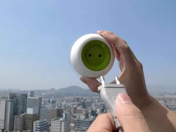 反人類插座顫抖吧:看高顏值們用啥插座