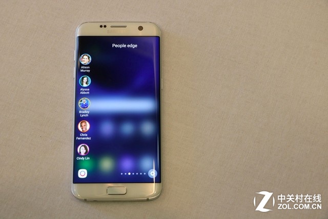 三星S7 edge換裝 側(cè)面屏幕到底能干啥