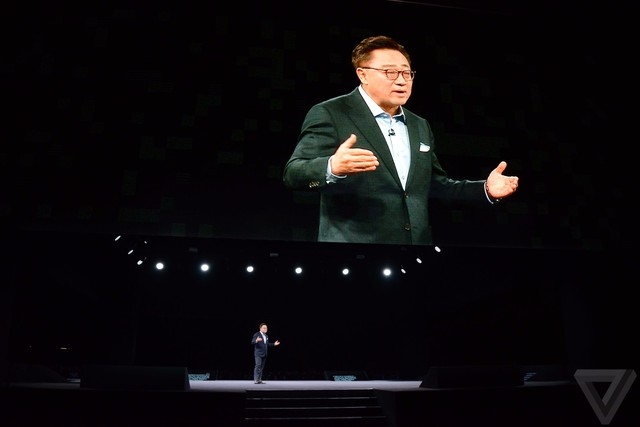 VR看展新時代 三星S7/S7 edge發布回顧