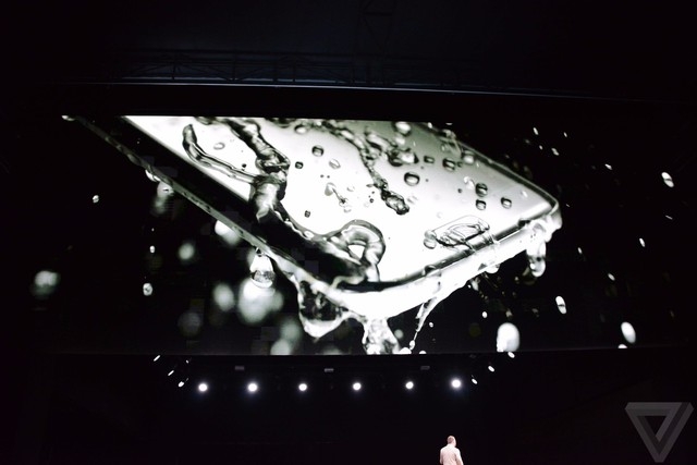 VR看展新時代 三星S7/S7 edge發布回顧