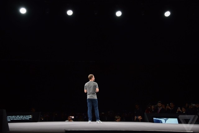 VR看展新時代 三星S7/S7 edge發布回顧