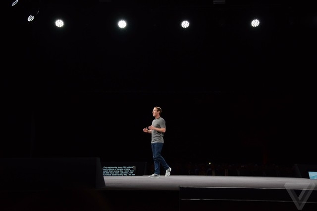 VR看展新時代 三星S7/S7 edge發布回顧