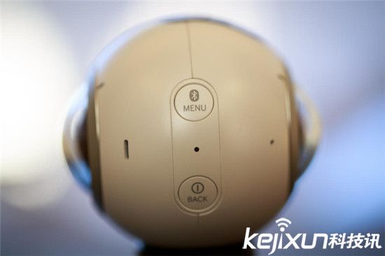 MWC2016三星發布Gear 360全景相機 扎克伯格為其站臺