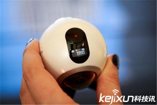 MWC2016三星發布Gear 360全景相機 扎克伯格為其站臺