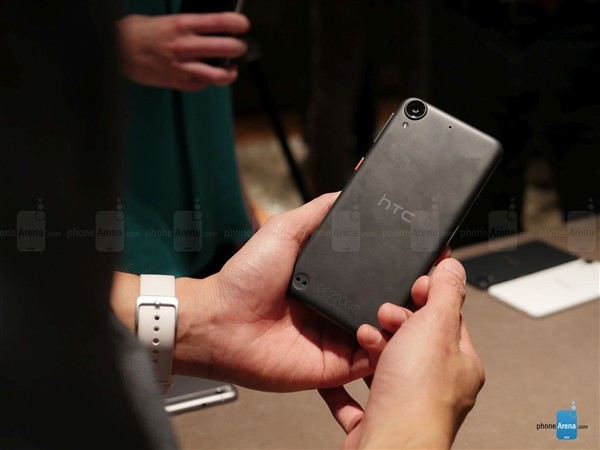 略丑的個性設計 HTC Desire三新機上手