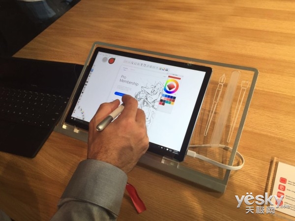 如眾星捧月 細數華為MateBook專屬定制配件