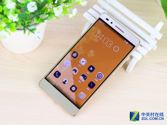 三網(wǎng)通吃 最低僅千元全網(wǎng)通智能機(jī)推薦