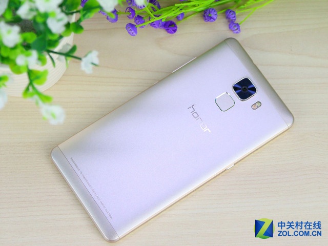 三網(wǎng)通吃 最低僅千元全網(wǎng)通智能機(jī)推薦