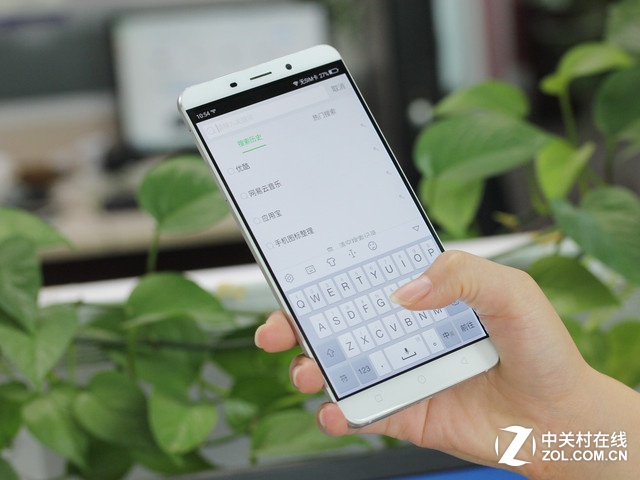 情人節送什么? 市售玫瑰金手機好選擇