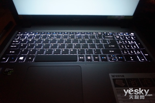 威武小霸王 Acer V5-591G電競游戲本評測