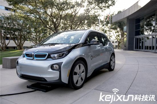 高通推新型無線充電技術:在路上給電動汽車充電!