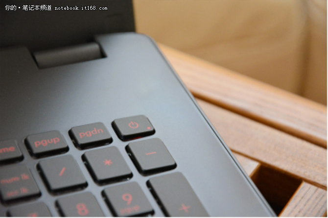 屏幕鍵盤接口布局:粗中有細 精致有余