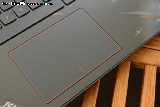 屏幕鍵盤接口布局:粗中有細 精致有余