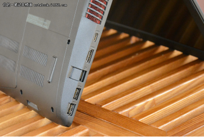 屏幕鍵盤接口布局:粗中有細 精致有余