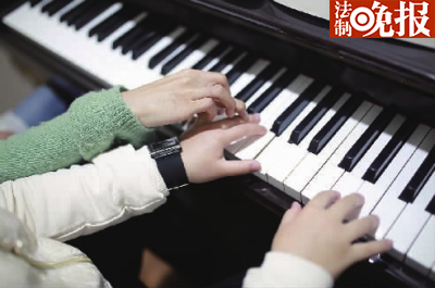 現實中,北醬是一名鋼琴老師