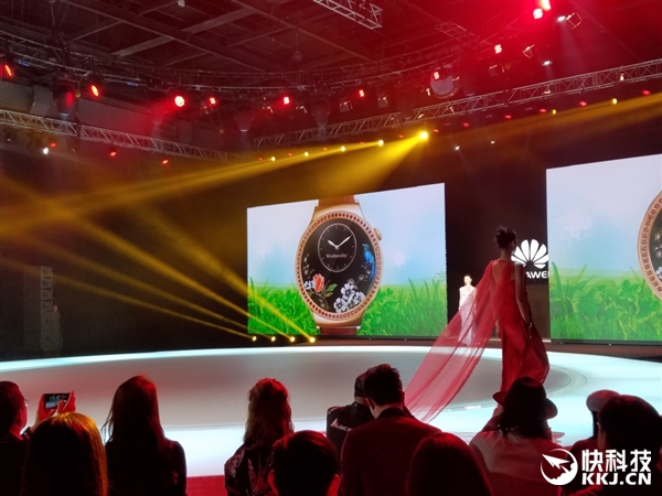 4888元!HUAWEI WATCH星月系列發(fā)布:施華洛世奇寶石