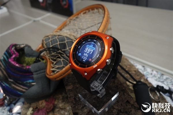 3300元!卡西歐首款智能表上市:續航一整月