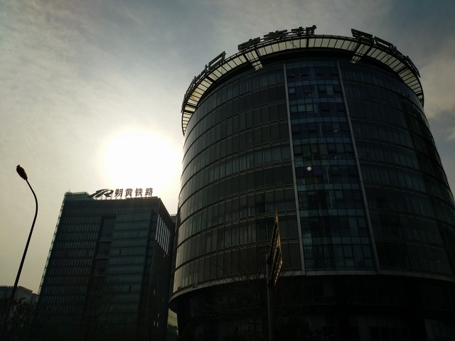 尖Phone:vivo Xplay5對(duì)比蘋果6s Plus 