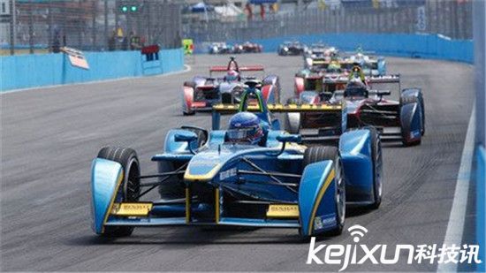 無人駕駛賽車亮相 還要賽車手做什么？