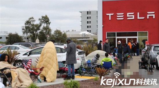 特斯拉正式發布Model 3：全球粉絲瘋了！