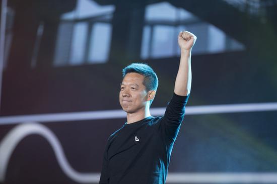 賈躍亭 樂(lè)視 蘋(píng)果 <a href=/tags/46-0.html target=_blank class=infotextkey>三星</a><a href=/tags/96-0.html target=_blank class=infotextkey>華為</a>