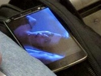 正面驚現(xiàn)Home鍵 疑新款Moto X真機曝光