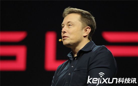 特斯拉汽車自動(dòng)躲避車禍 無人駕駛真安全？