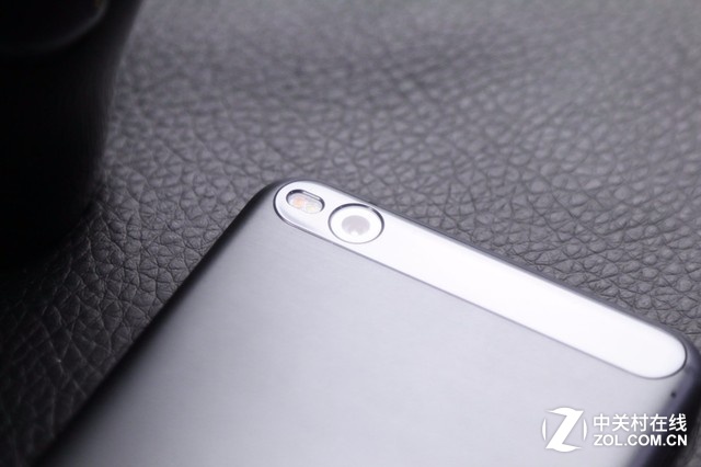 好色之“圖” 見證靠譜的HTC One X9