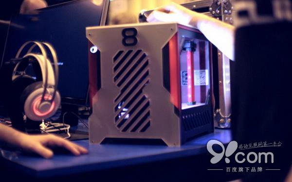 身材迷你性能強大 Asteroid VR游戲PC