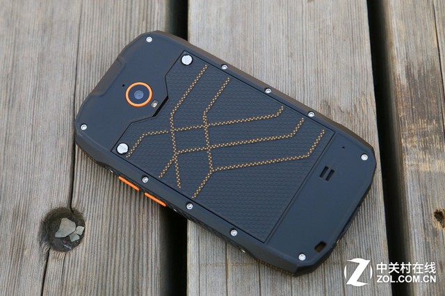 定義都市輕旅行 AGM Rio三防手機評測(待審核)