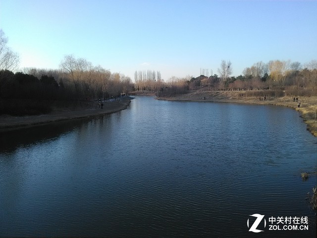 定義都市輕旅行 AGM Rio三防手機評測(待審核)