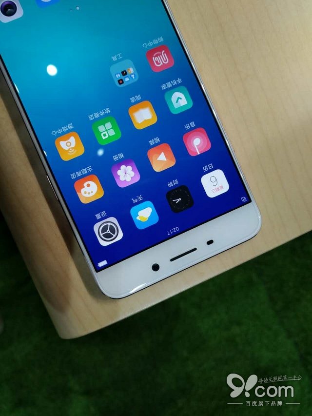 圓潤均衡由內(nèi)而外 OPPO R9搶先體驗