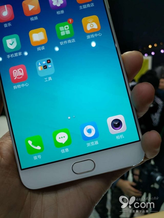 圓潤均衡由內(nèi)而外 OPPO R9搶先體驗