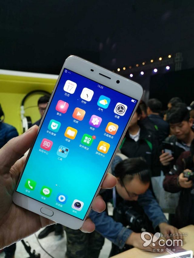 圓潤均衡由內(nèi)而外 OPPO R9搶先體驗