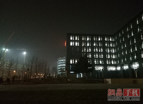 OPPO R9評(píng)測(cè)：1600W前置鏡頭+VOOC閃充