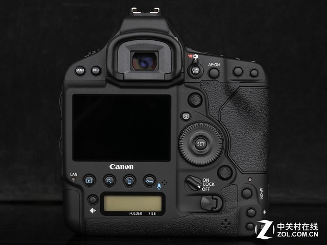 到底是不是比D5強的1DXII占坑