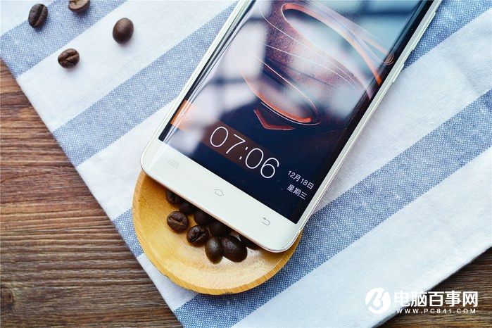 國產(chǎn)手機(jī)新標(biāo)桿 vivo Xplay5全面評測