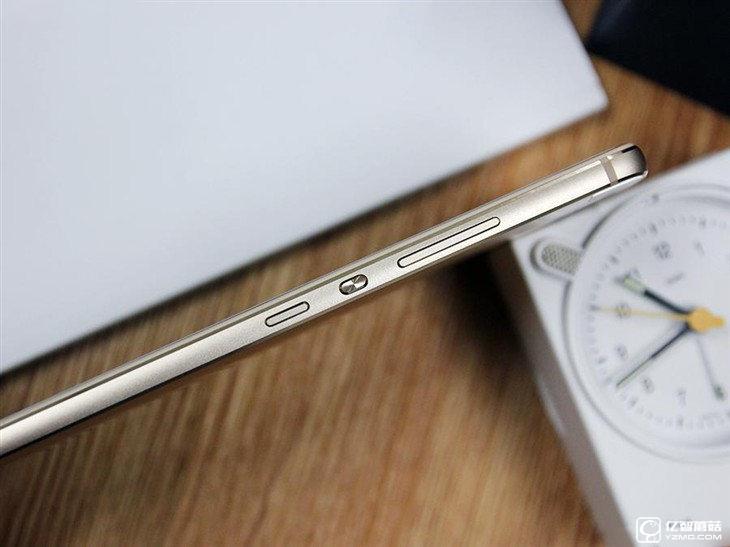 華為榮耀V8評(píng)測(cè):極致科技集大成者 內(nèi)斗華為P9?