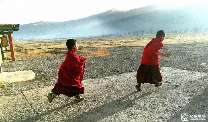 華為榮耀V8評測:極致科技集大成者 內(nèi)斗華為P9?