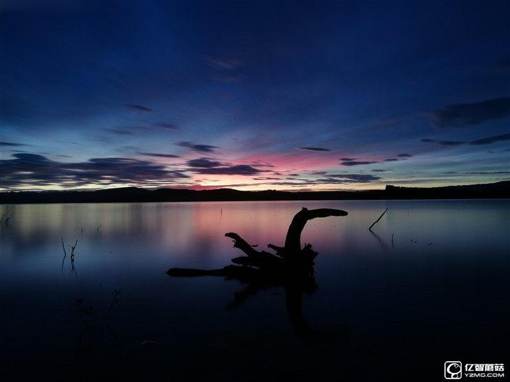華為榮耀V8評測:極致科技集大成者 內(nèi)斗華為P9?