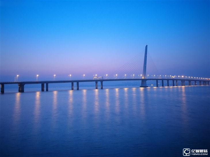 華為榮耀V8評測:極致科技集大成者 內(nèi)斗華為P9?