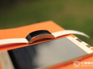 華為手環(huán)B3有什么功能？3D曲面屏華為手環(huán)B3評測