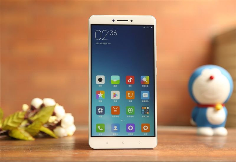 6.44寸黃金大屏！小米Max深度評測：續航驚人