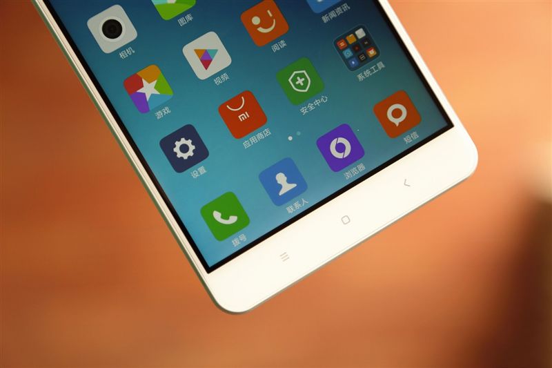 6.44寸黃金大屏！小米Max深度評測：續航驚人