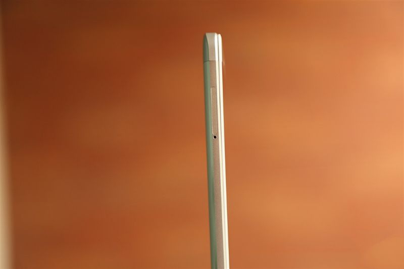 6.44寸黃金大屏!小米Max深度評測:續(xù)航驚人