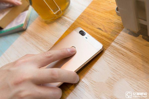 華為榮耀V8評測:麒麟950怎么樣?